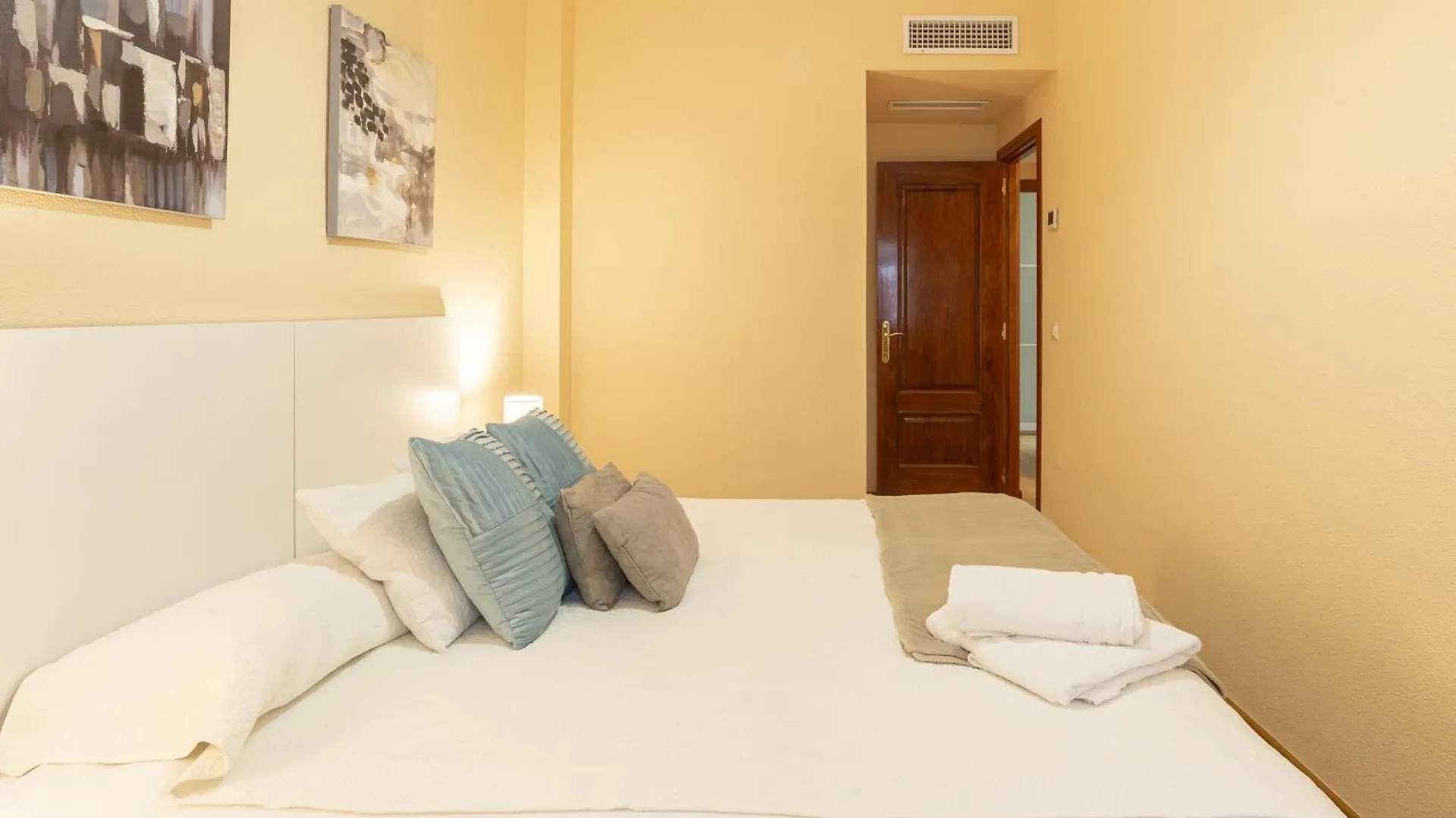 Teatro Plaza Apartments マラガ