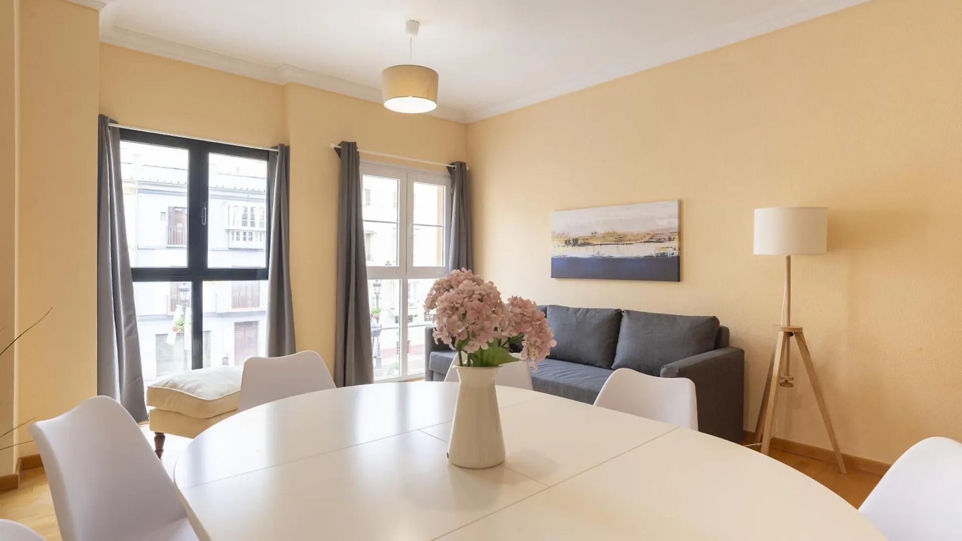 Teatro Plaza Apartments マラガ