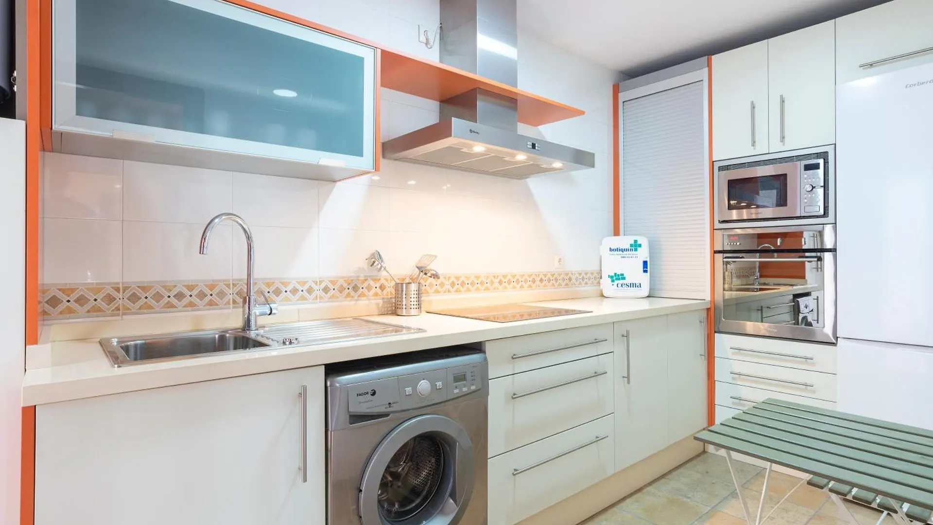Teatro Plaza Apartments Malaga 0*,  Spain