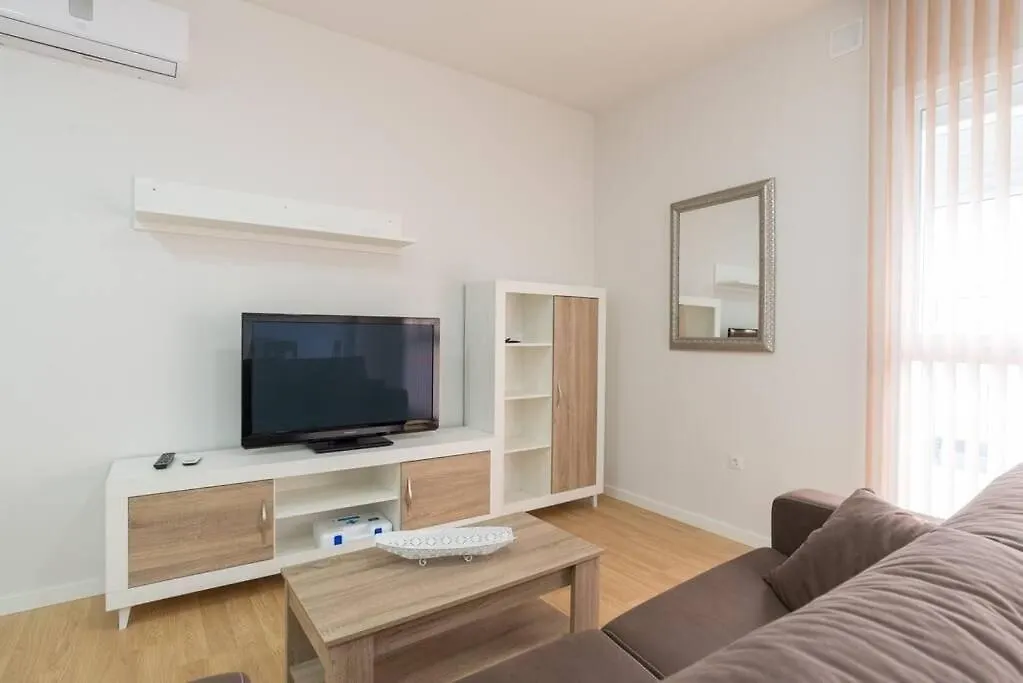 Teatro Plaza Apartments Malaga